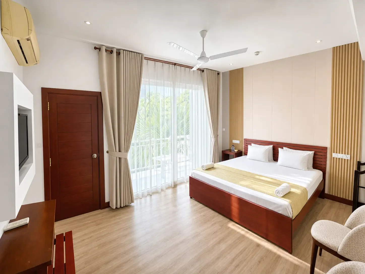 Bedroom in the Superior Room