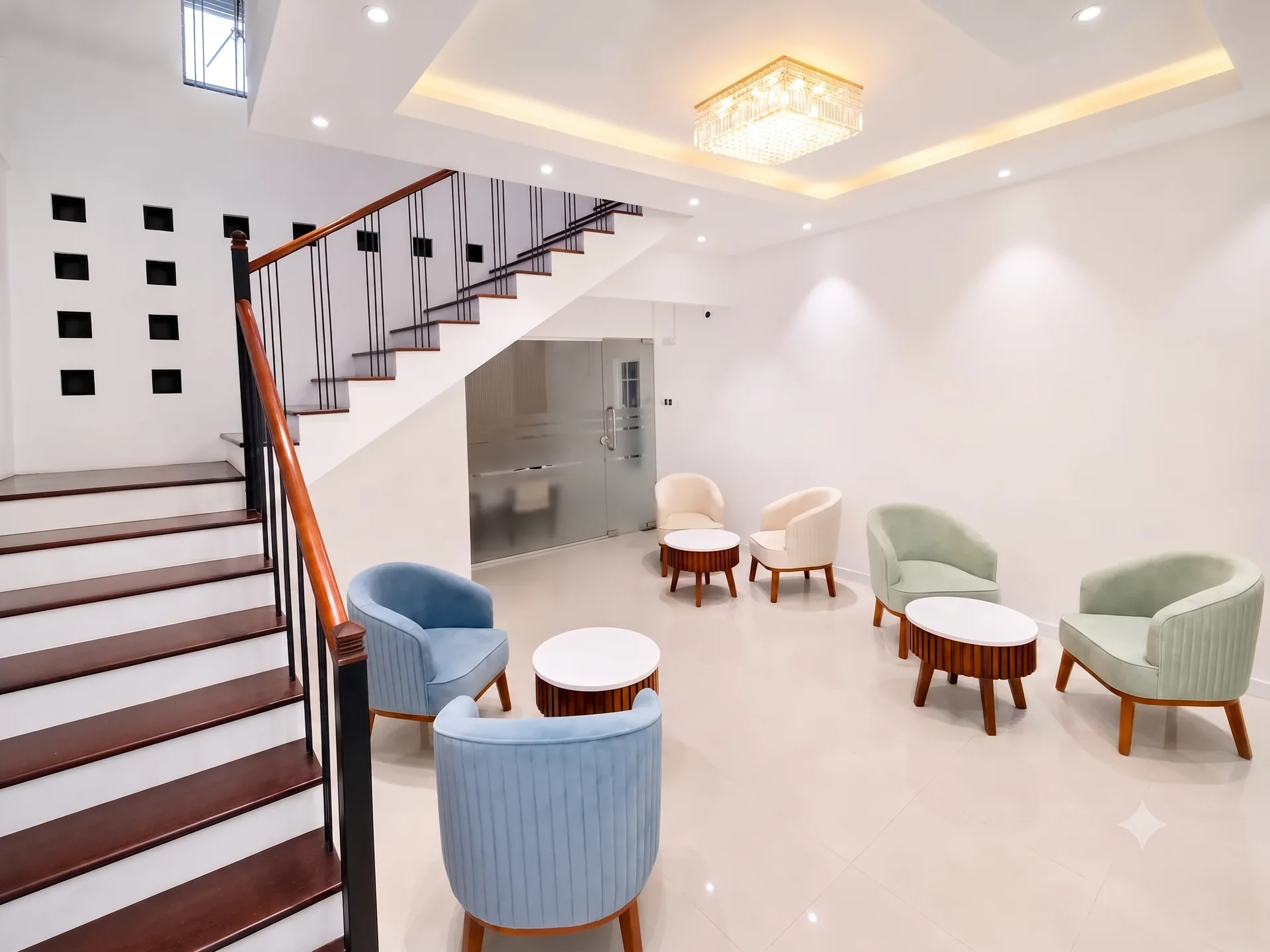 Shared lounge at Apna Colombo