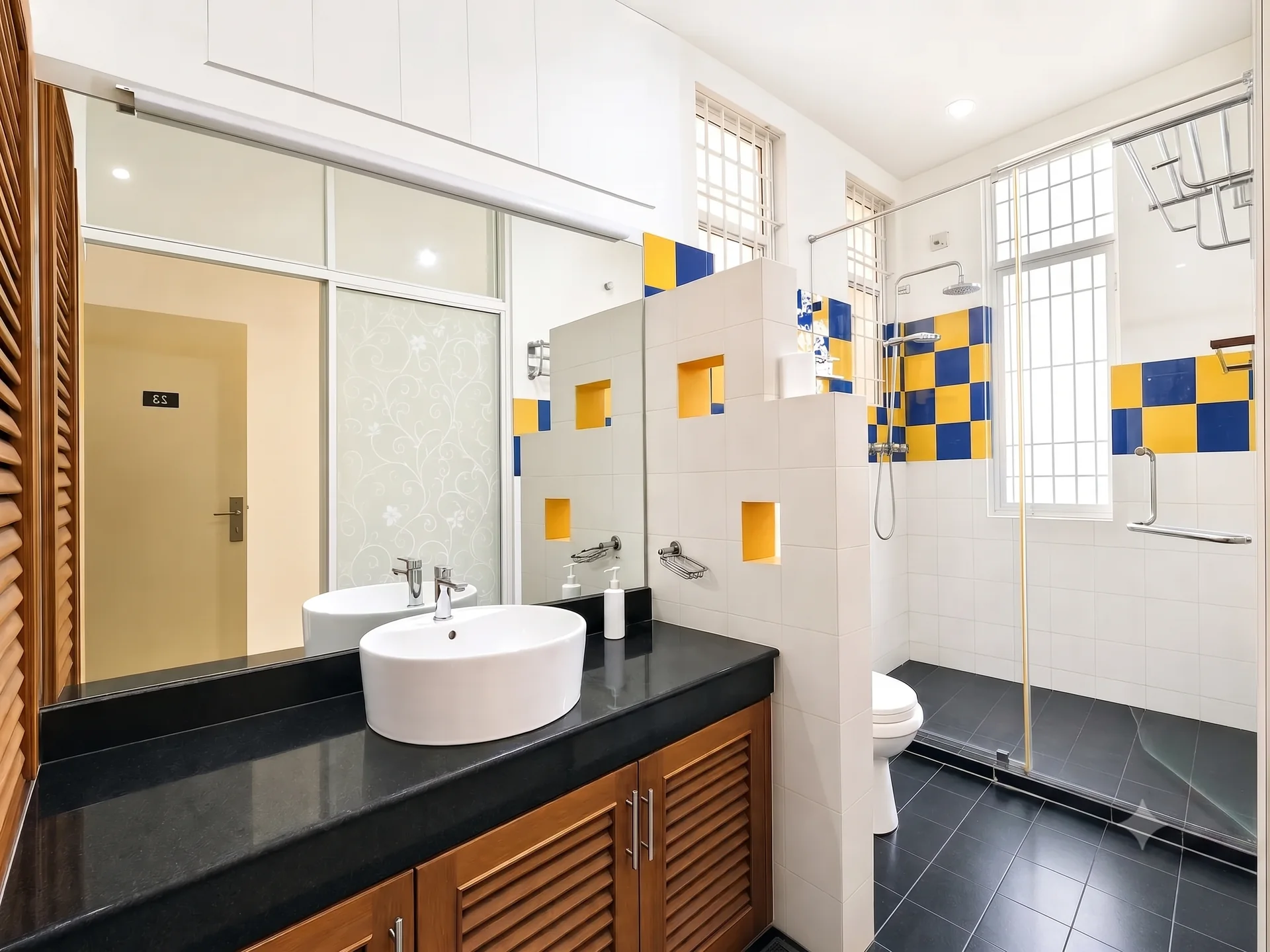 Private bathroom in the Standard Twin Room